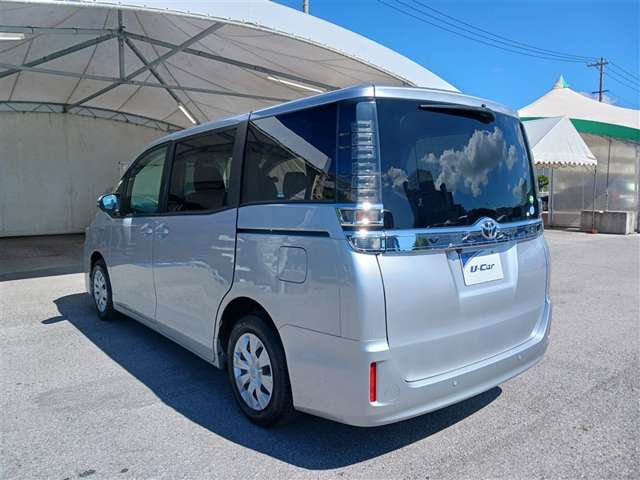 トヨタ ヴォクシー