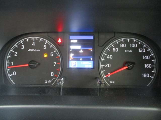 日産 NV350キャラバン