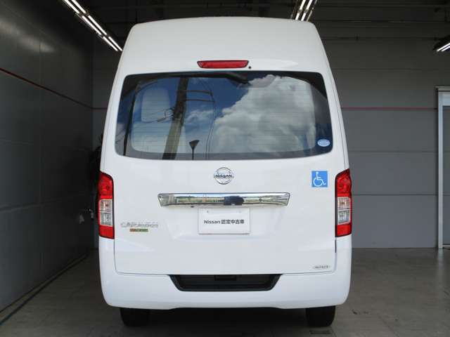 日産 NV350キャラバン