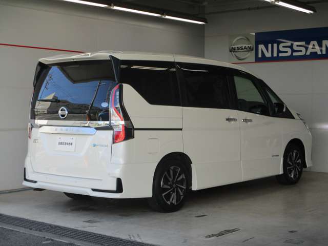 日産 セレナ