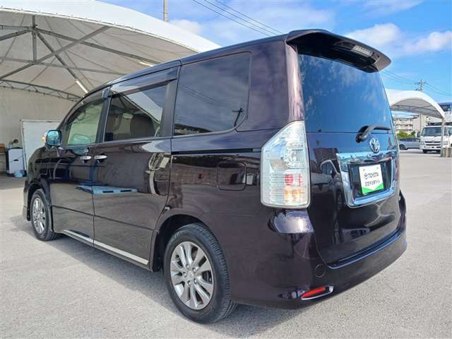 トヨタ ヴォクシー