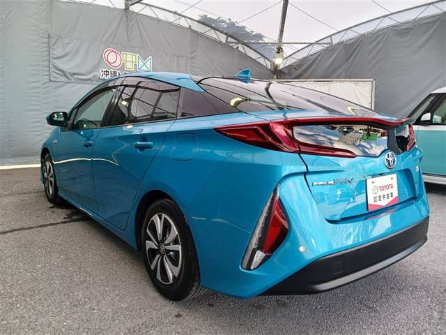 トヨタ プリウスPHV