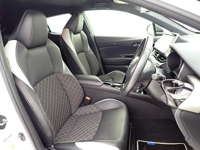 トヨタ C-HR