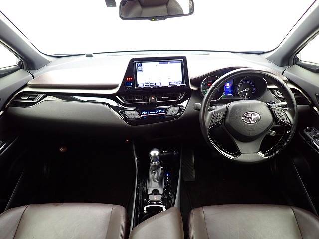 トヨタ C-HR
