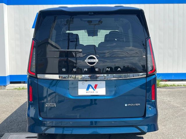 日産 セレナ