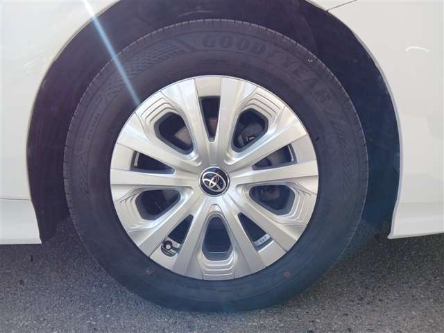 トヨタ プリウス