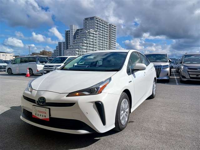 トヨタ プリウス