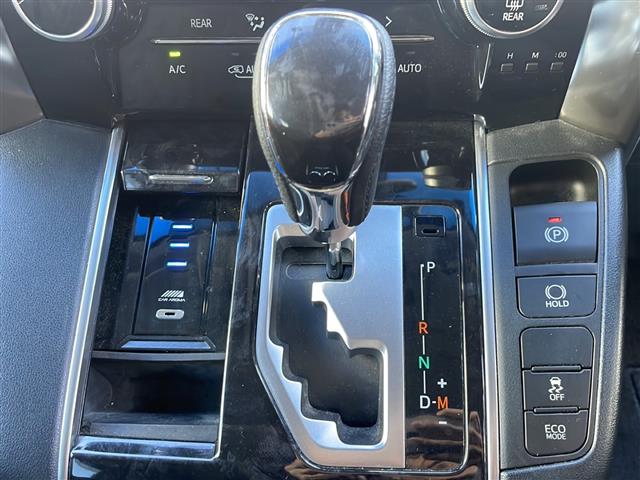 トヨタ ヴェルファイア