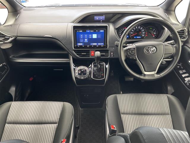 トヨタ ヴォクシー