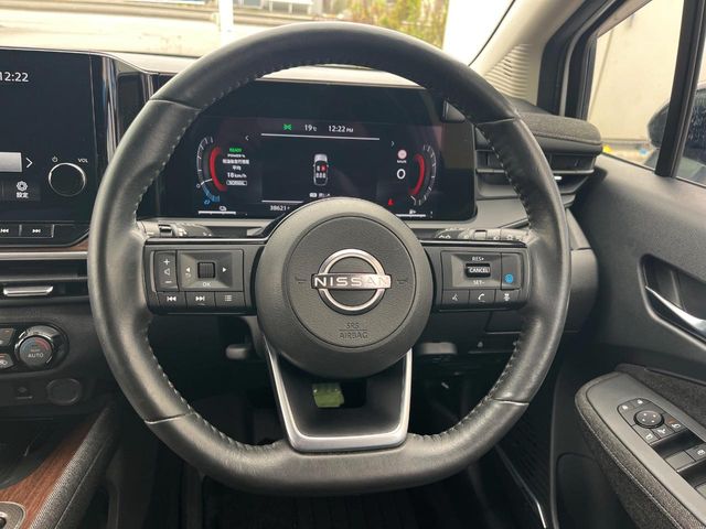 日産 ノートオーラ