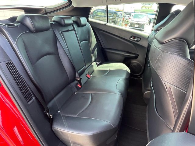 トヨタ プリウスPHV