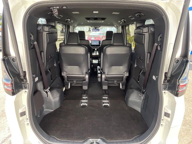 トヨタ ヴォクシー