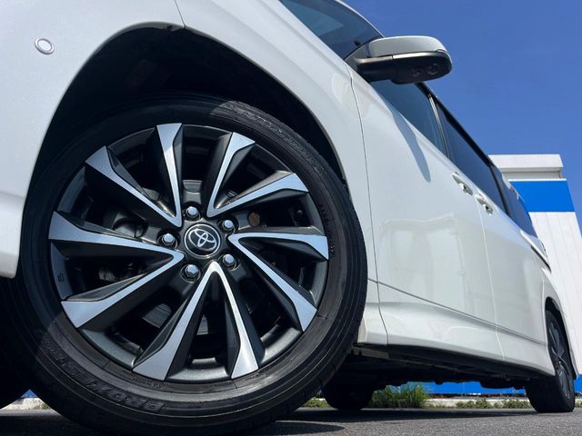 トヨタ ヴォクシー