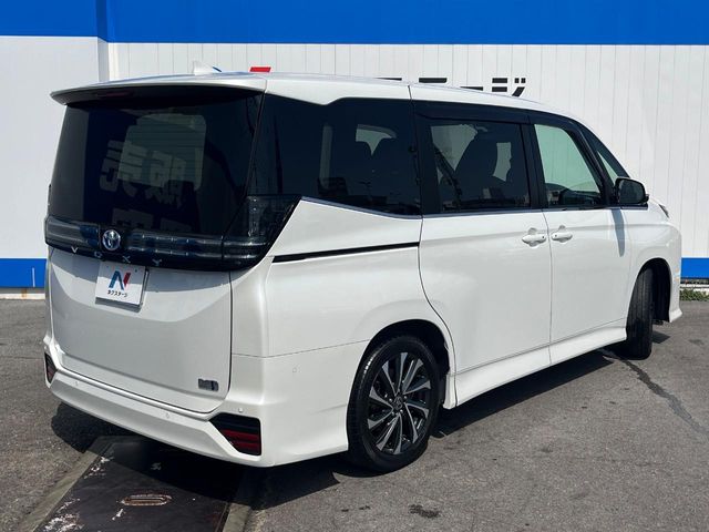 トヨタ ヴォクシー