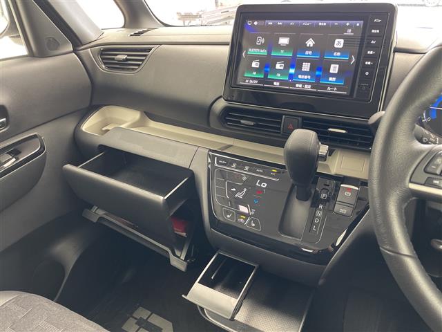 三菱 デリカミニ