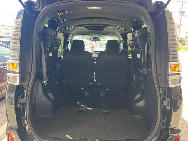 トヨタ ヴォクシー