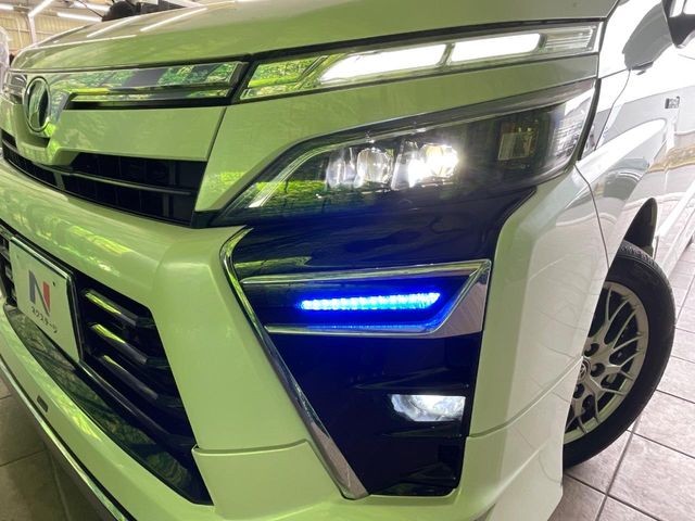 トヨタ ヴォクシー