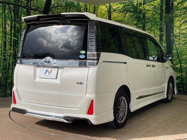 トヨタ ヴォクシー