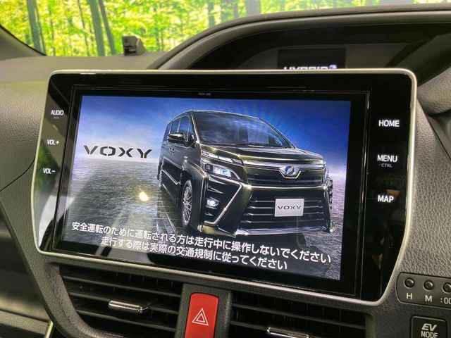 トヨタ ヴォクシー