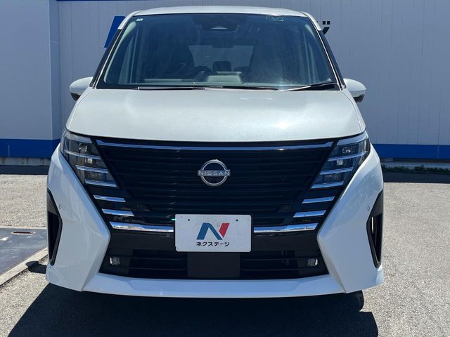日産 セレナ