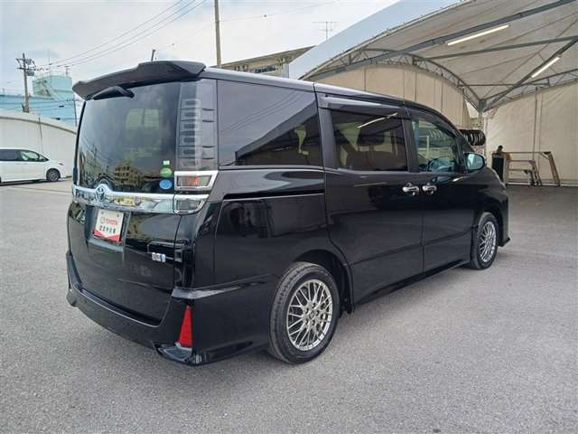 トヨタ ヴォクシー