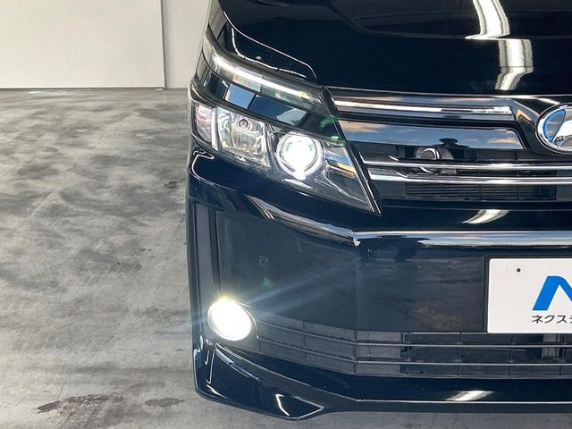 トヨタ ヴォクシー