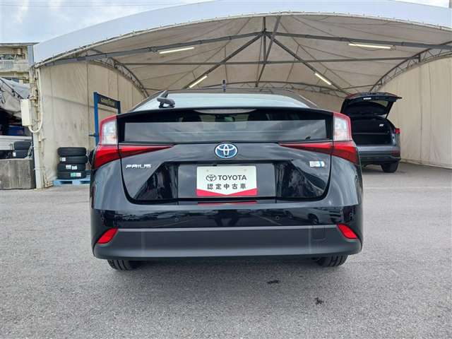 トヨタ プリウス