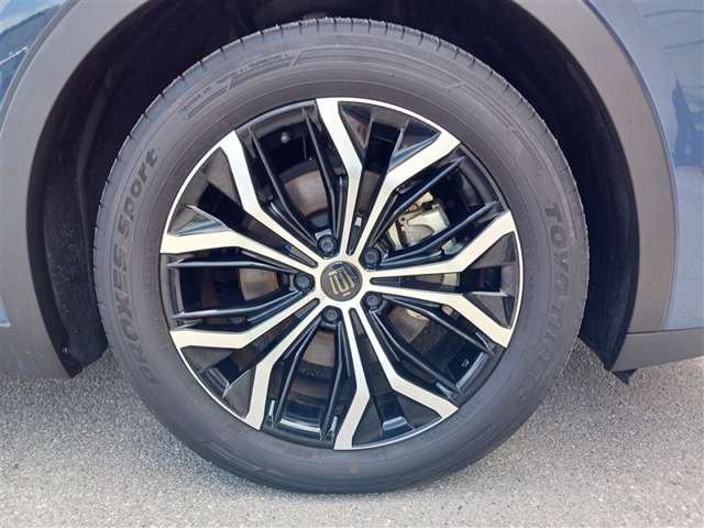 トヨタ クラウンクロスオーバー