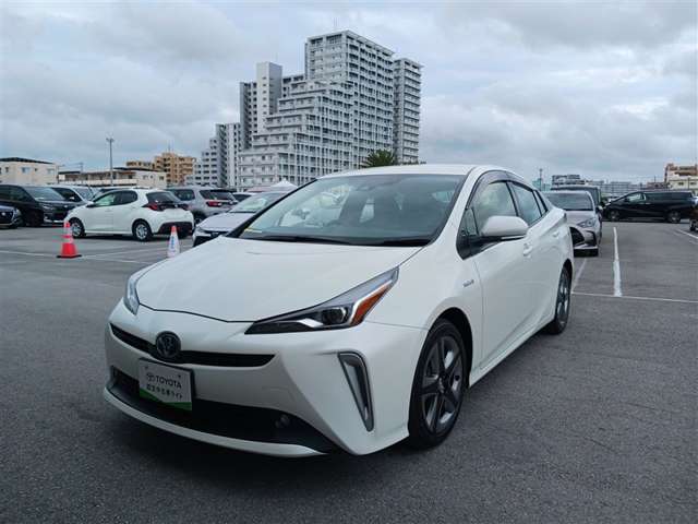 トヨタ プリウス