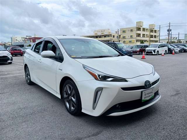 トヨタ プリウス