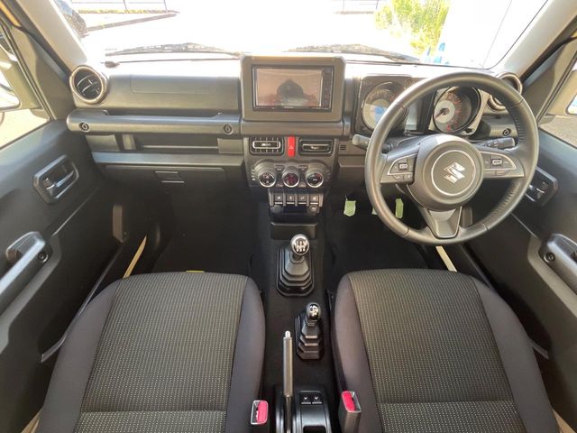 スズキ ジムニー