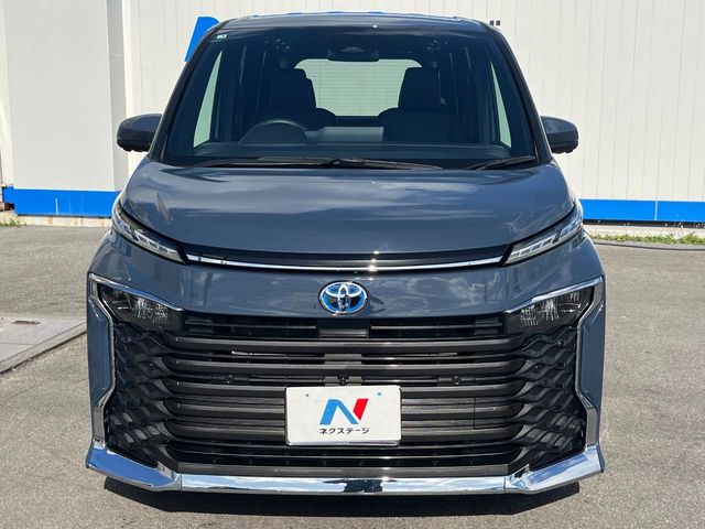 トヨタ ヴォクシー