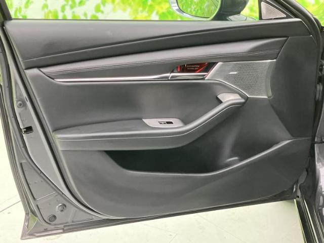 マツダ MAZDA3セダン