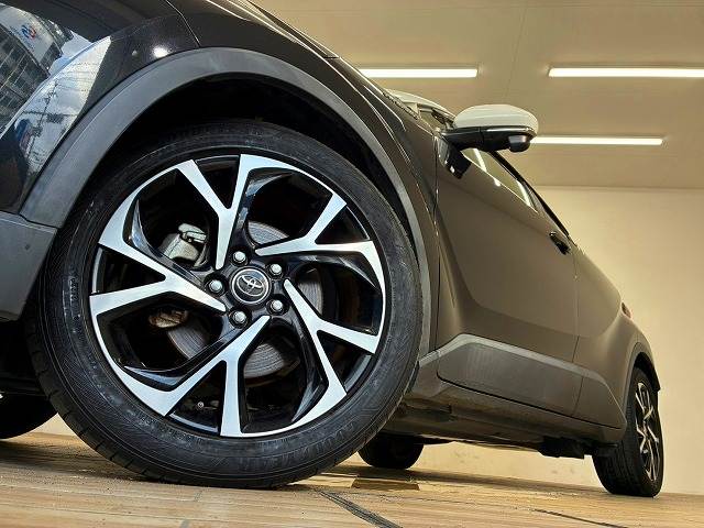 トヨタ C-HR