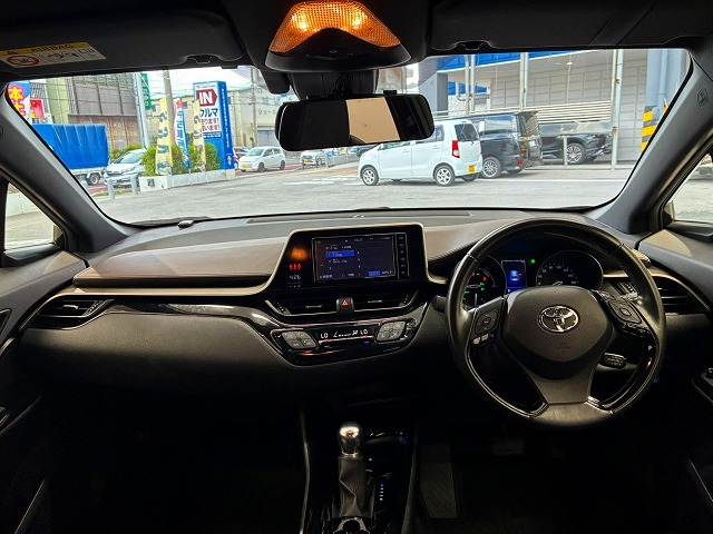 トヨタ C-HR