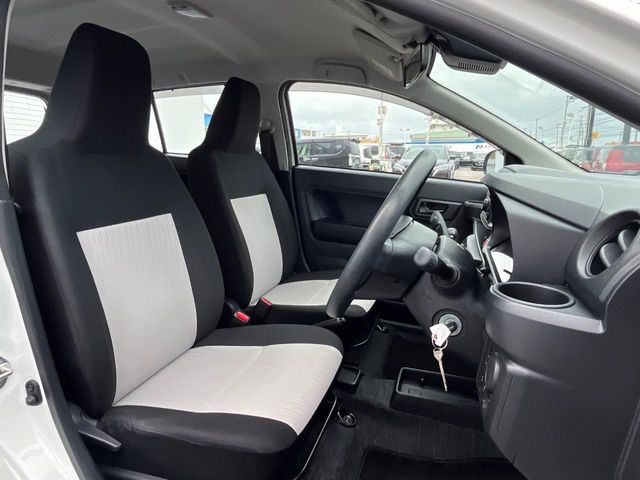 ダイハツ ミライース