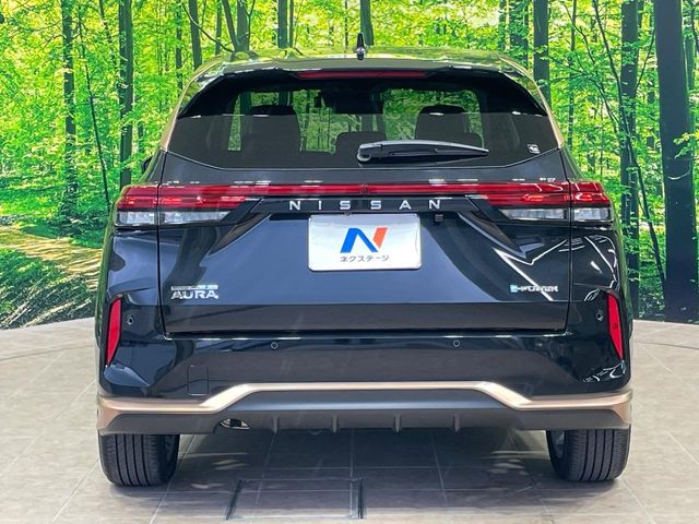 日産 ノートオーラ