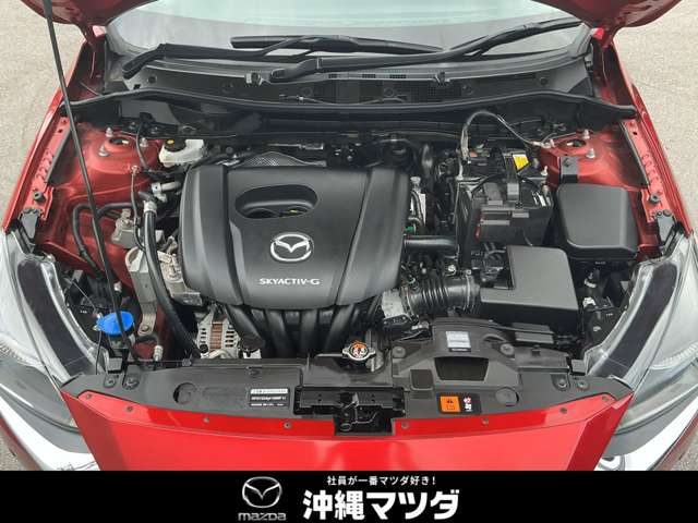 マツダ MAZDA2