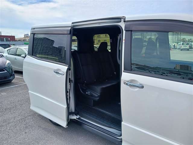 トヨタ ヴォクシー