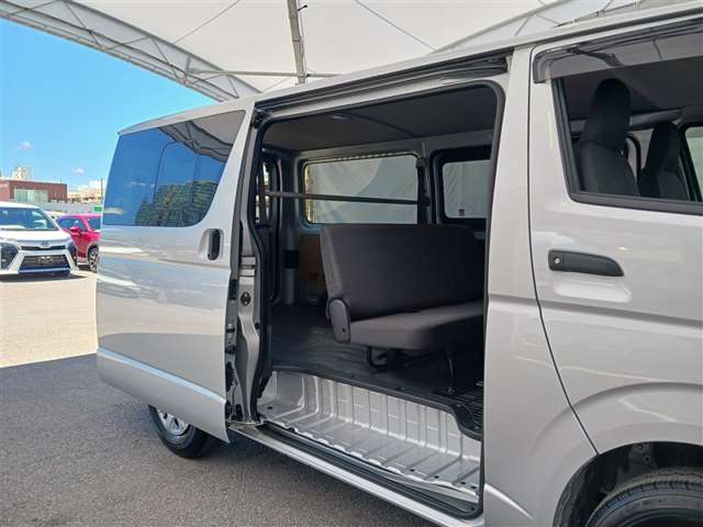 トヨタ ハイエースバン