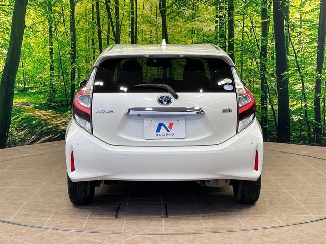 トヨタ アクア