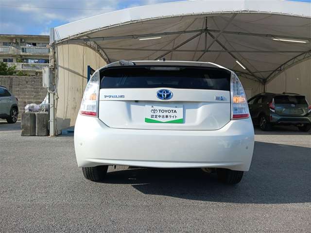 トヨタ プリウス