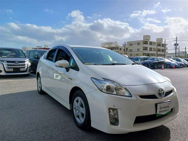 トヨタ プリウス