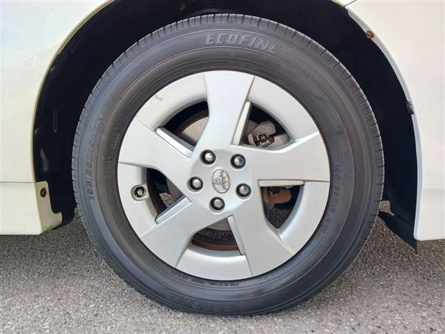 トヨタ プリウス