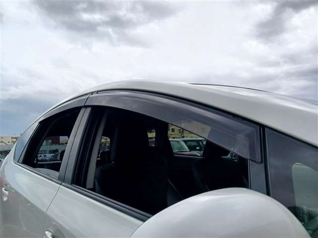 トヨタ プリウスα