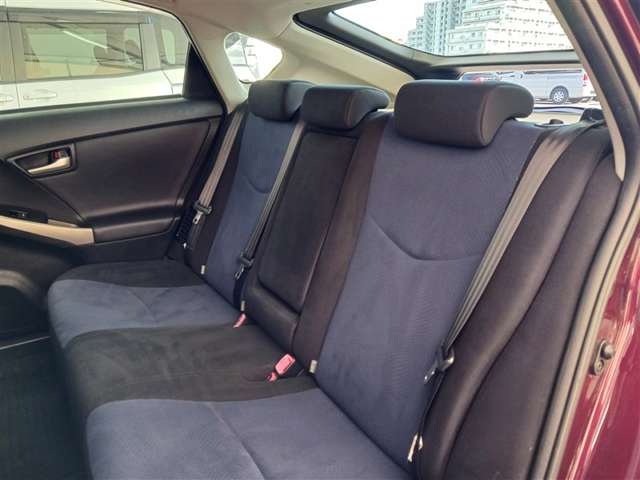 トヨタ プリウスPHV