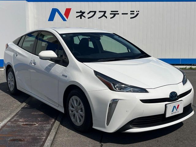 トヨタ プリウス