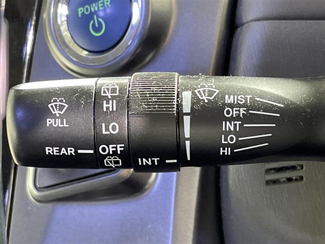 トヨタ プリウスα