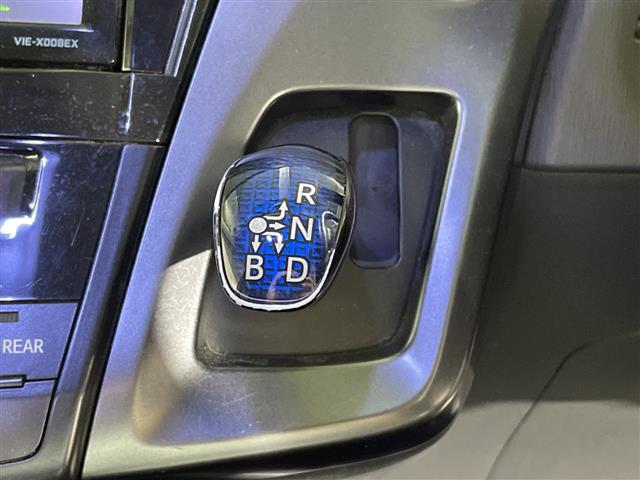 トヨタ プリウスα