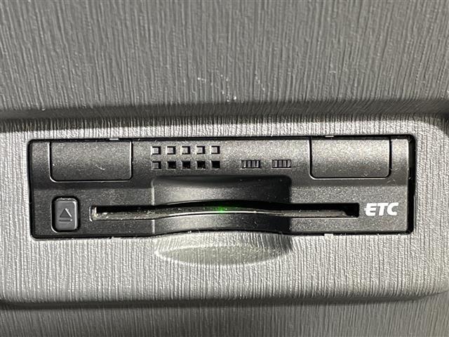 トヨタ プリウスα